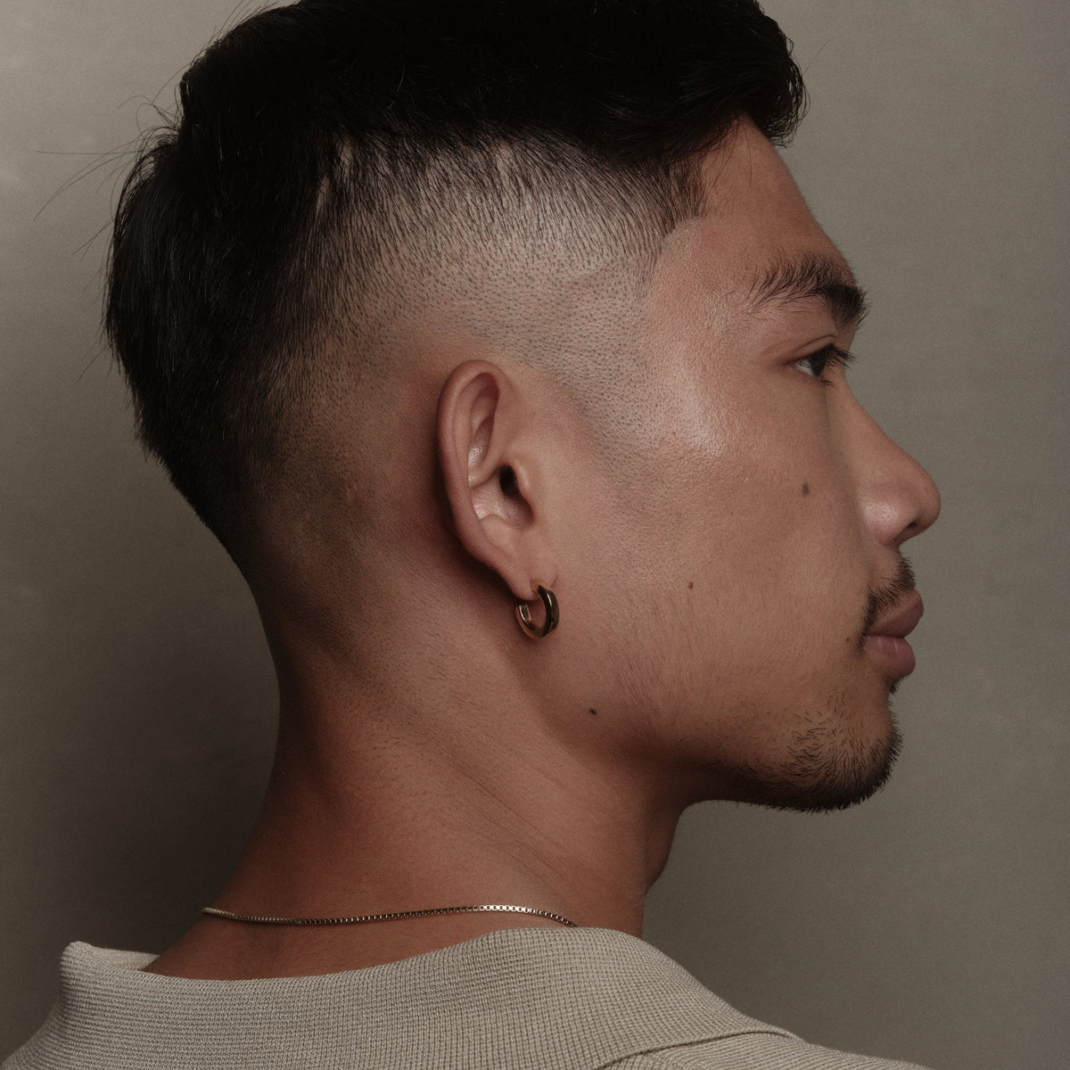 Anneaux unisexes en argent plaqué or par la créatrice de bijoux Aurore Havenne