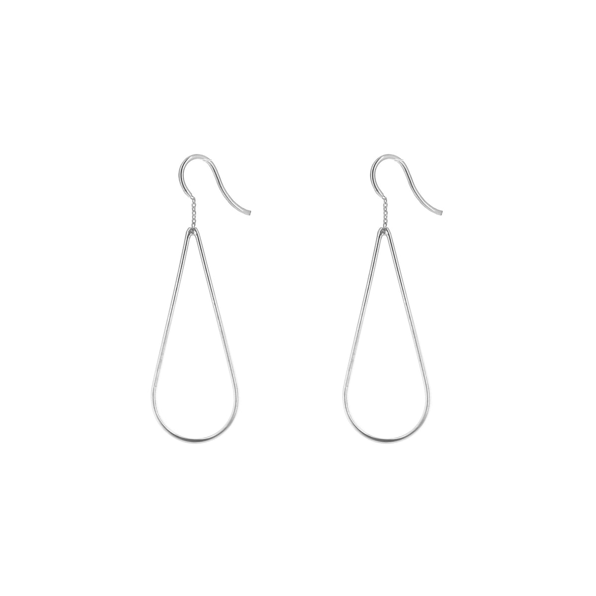 Boucles d'oreilles raindrops en argent, bijoux intemporels de la créatrice Aurore Havenne