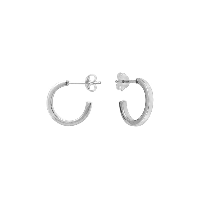 boucles d'oreilles en argent 2mm, bijoux intemporels de la créatrice Aurore Havenne, bijou unisexe pour homme et femme